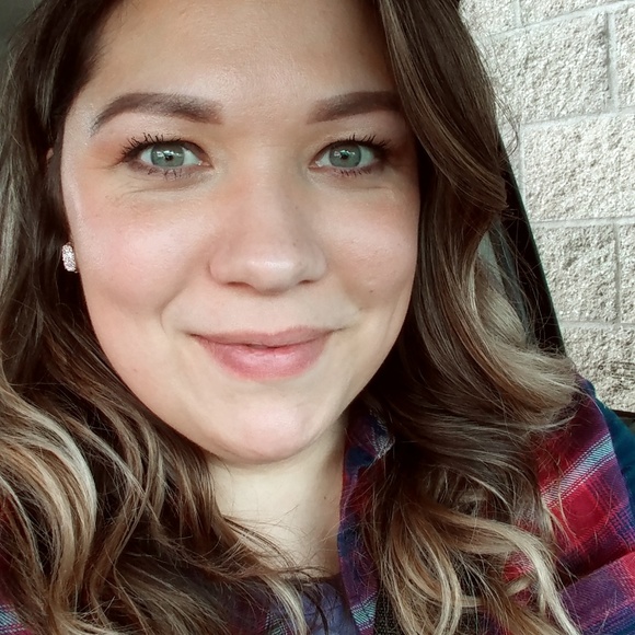 Meet your Posher, Bre - Picture 1 of 1